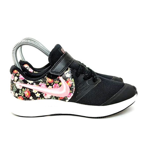 nike md runner 2 vintage floral